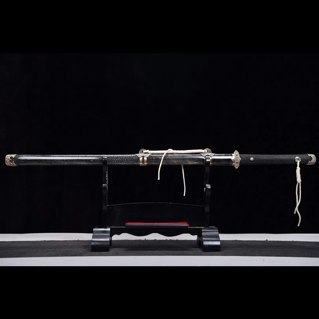 简装鱼皮唐横刀