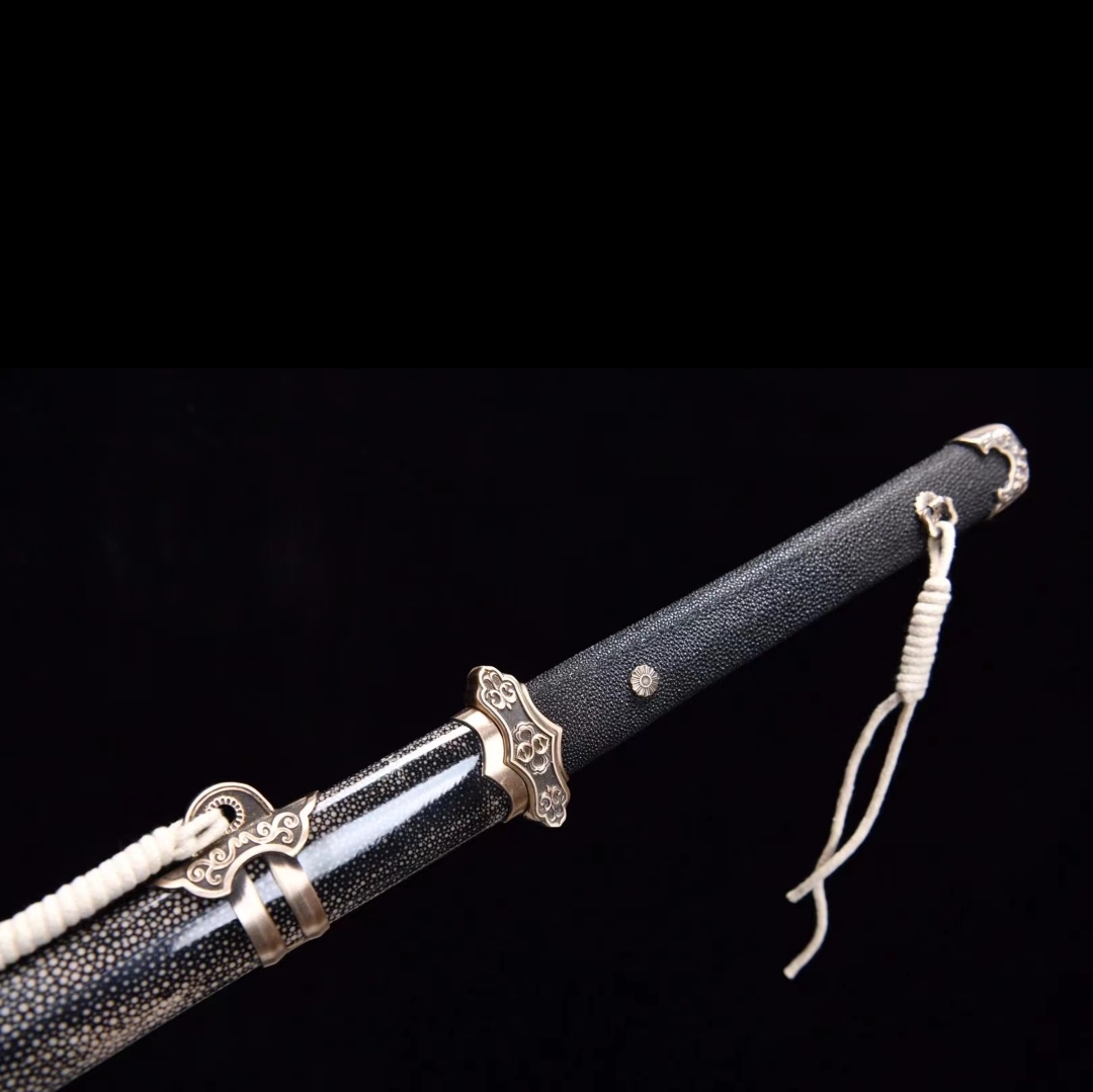 简装鱼皮唐横刀